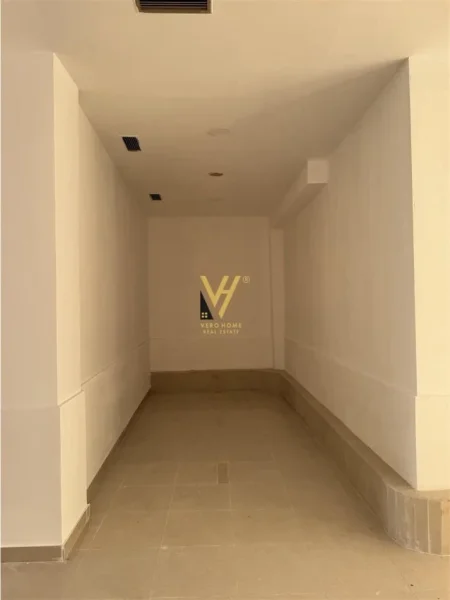 Tirane, jepet me qera ambjent biznesi Kati 0, 105 m² 900 € (QYTET STUDENTI)