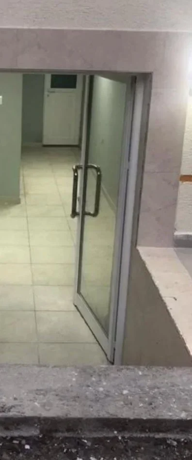 Tirane, shitet dyqan Kati 0, 31 m² 118.000 € (VASIL SHANTO)