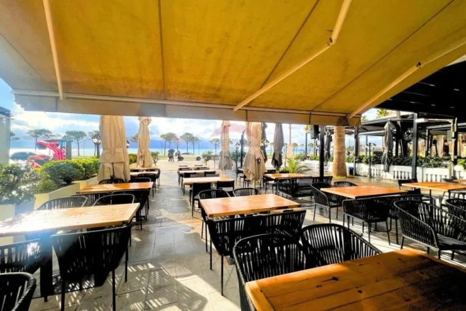 Vlore - Lungomare, shitet bar-resorant Kati 0, 130 m² 160.000 € (Lungomare – Vlorë)