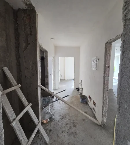 Tirane, shes apartament 2+1+Ballkon Kati 9, 93 m² (me 2 poste parkimi)