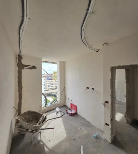 Tirane, shes apartament 2+1+Ballkon Kati 9, 93 m² (me 2 poste parkimi)