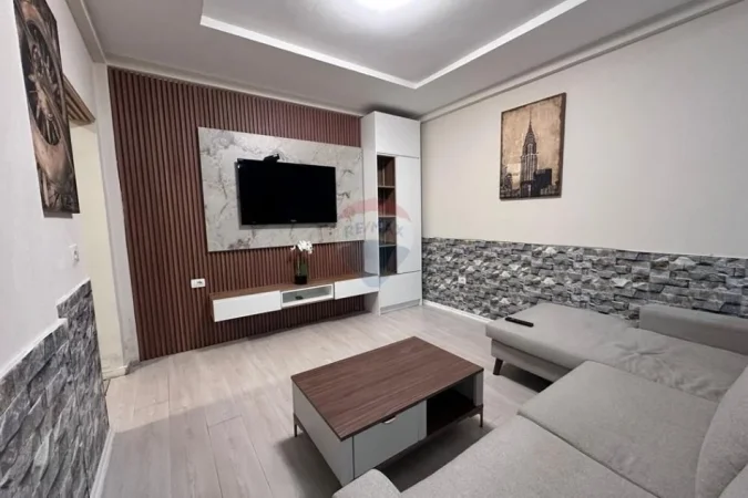 Tirane, jepet me qera apartament 2+1 Kati 0, 63 m² 650 € (Kodra e Diellit)