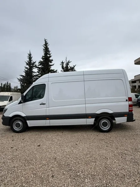 Tirane, shitet Furgon Mercedes-Benz Sprinter 316 CDI Nafte, e bardhë automatik 400.000 km