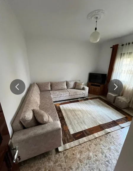 Tirane, jepet me qera apartament 1+1 Kati 1, 70 m² 400 € 