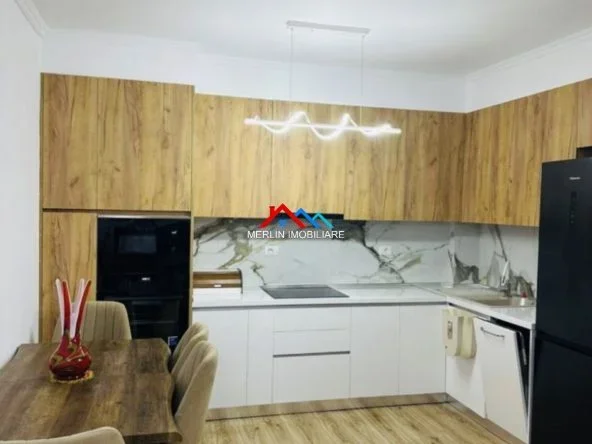 Tirane, jepet me qera apartament 1+1+Ballkon Kati 5, 60 m² 518 € (RRUGA 3 DESHMORET,YZBERISHT)