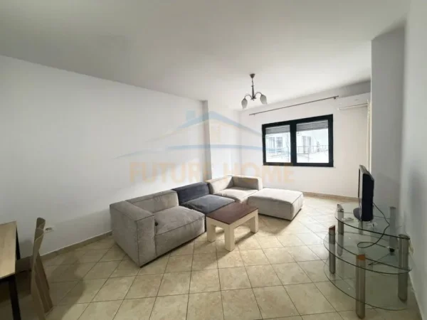 Tirane, shitet apartament 1+1 Kati 6, 80 m² 115.000 € (misto mame)