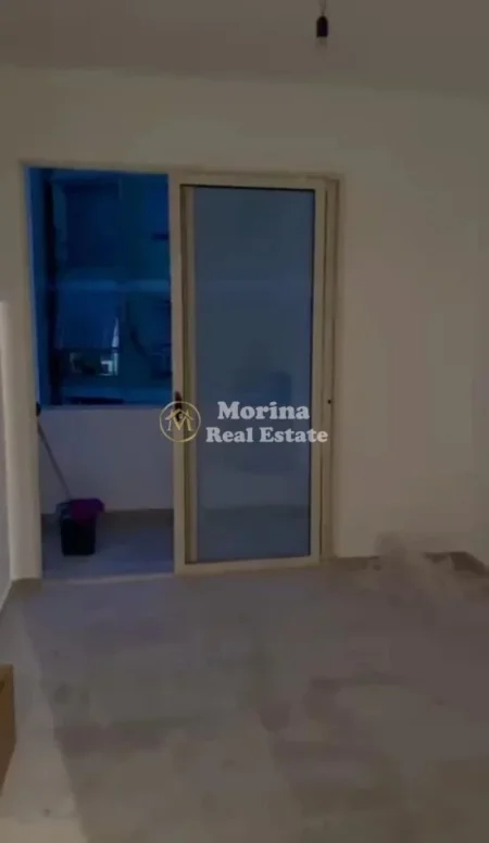 Tirane, shitet apartament 1+1 Kati 4, 62 m² 95.000 € (Fresku)