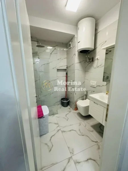 Tirane, jepet me qera apartament 1+1 Kati 5, 60 m² 518 € (Yzberisht)