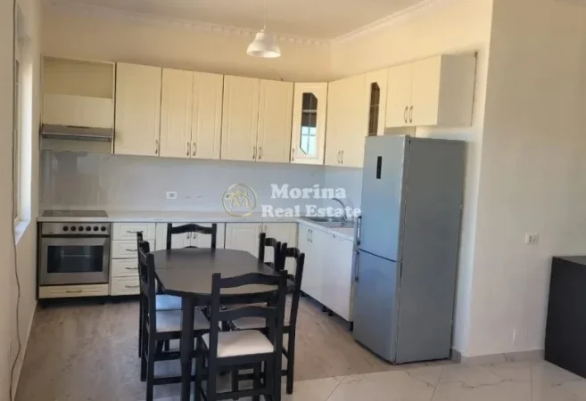 Tirane, jepet me qera apartament 3+1 Kati 7, 200 m² 650 € (Kodra e Priftit)