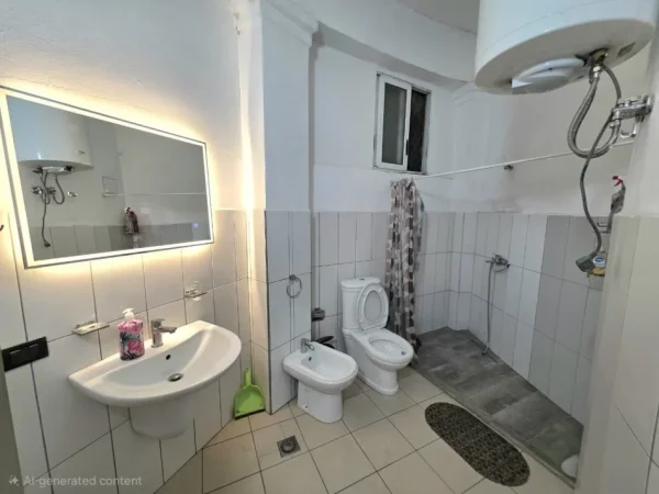 Tirane, jepet me qera apartament 1+1+Ballkon Kati 2, 75 m² 500 € 