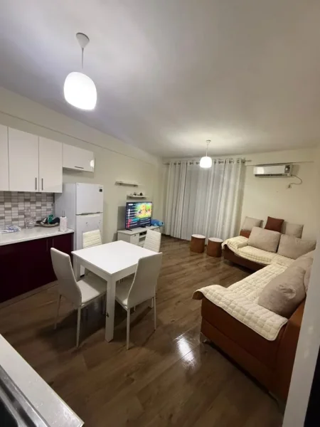 Tirane, jepet me qera apartament 2+1+Ballkon Kati 3, 95 m² 500 € (Astir)