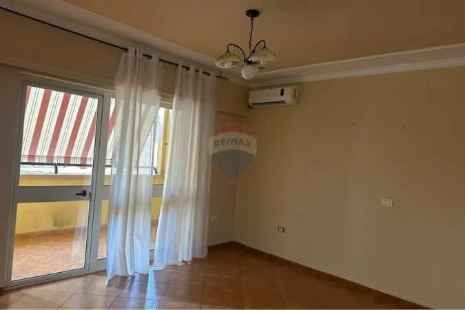 Tirane, jepet me qera apartament , 91 m² 800 € 