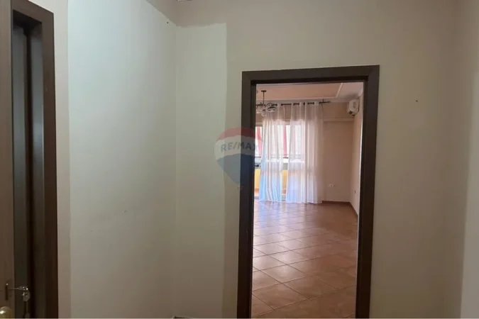 Tirane, jepet me qera apartament , 91 m² 800 € 