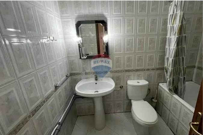 Tirane, jepet me qera apartament , 91 m² 800 € 