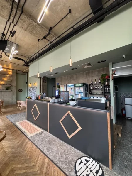 Tirane, shitet bar-kafe , 214 m² 33.000.009 Lek (Pranë Aeroportit)