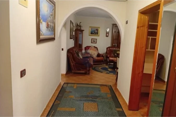 Tirane, jepet me qera apartament , 71 m² 700 € 