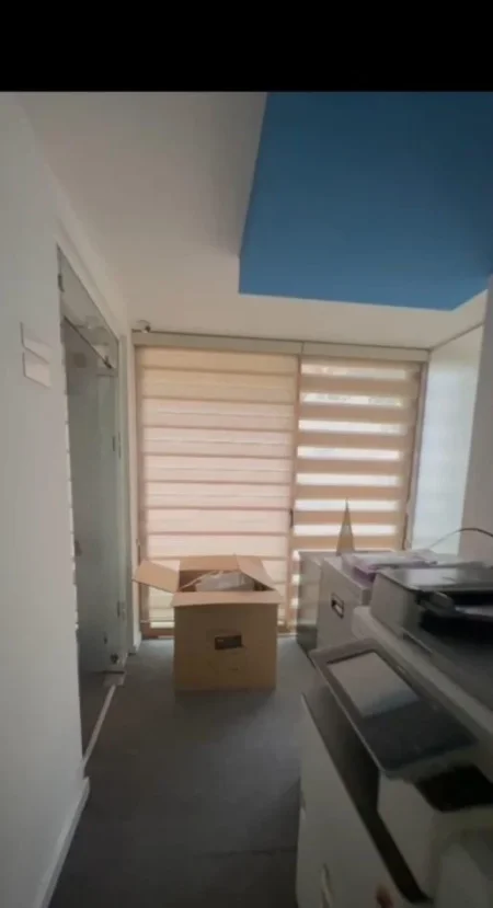 Tirane, jepet me qera zyre Kati 2, 160 m² 1.400 € (MYSLYM SHYRI)