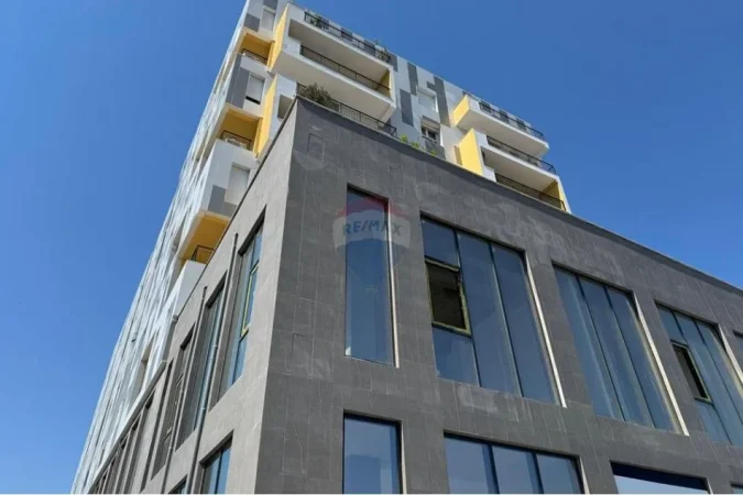 Tirane, jepet me qera dyqan , 626 m² 700 € (RRUGA DRITAN HOXHA)