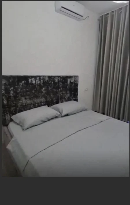 Tirane, jepet me qera apartament 1+1 Kati 2, 90 m² 650 € (BULEVARDI ZOGU I PARE)