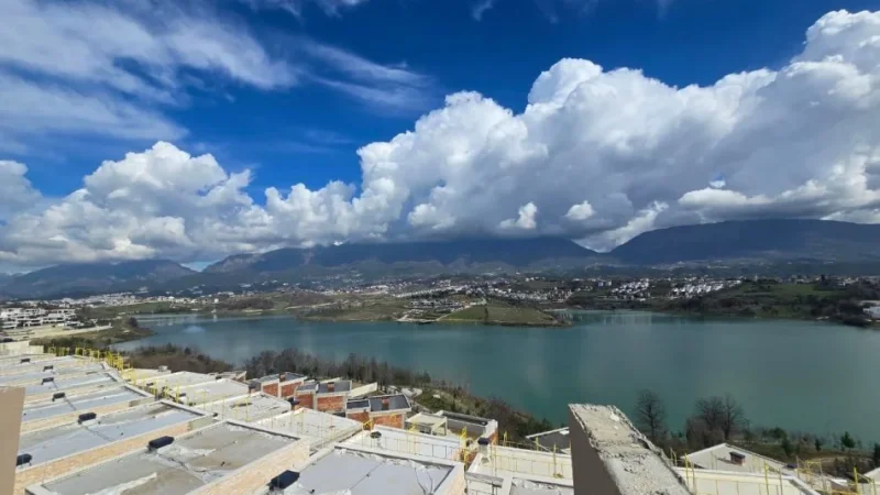 Tirane, shitet Vile Dublex Kati 3, 211 m² 390.000 € (FARKE)