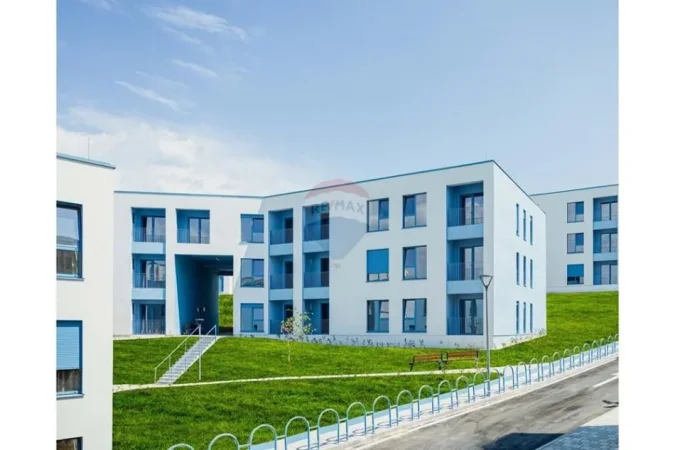 Tirane, shitet apartament , 79 m² 96.667 € (Fresku)