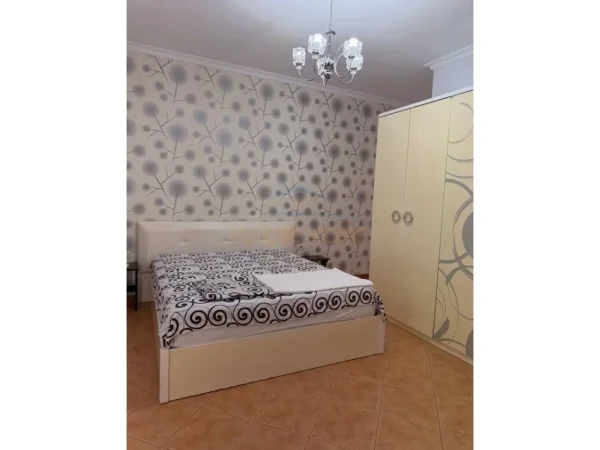Tirane, jepet me qera apartament 2+1 Kati 4, 113 m² 600 € (Rruga Panorama)