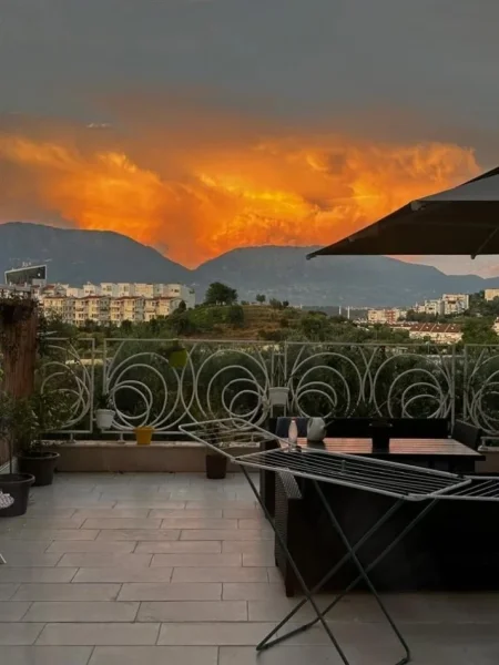 Tirane, shes apartament duplex 3+1+Aneks+Ballkon Kati 2, 241 m² 335.000 € (Rezidenca Kodra e Diellit 2)