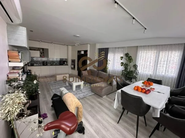 Tirane, shitet apartament 3+1+Ballkon Kati 6, 170 m² 250.000 € (fresk)