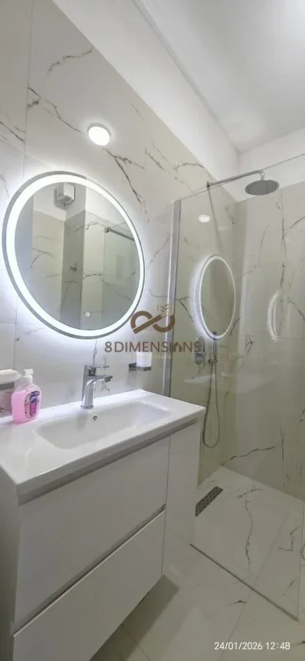 Tirane, jepet me qera apartament 1+1 Kati 5, 61 m² 450 € (shkoze)