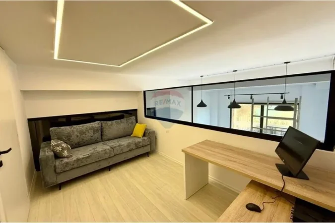 Tirane, shitet zyre , 69 m² 220.000 € (Fabrika E Miellit, Tiranë)