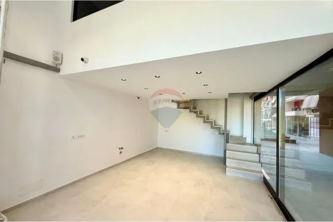 Tirane, shitet zyre , 69 m² 220.000 € (Fabrika E Miellit, Tiranë)