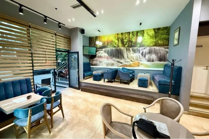 Tirane, shitet bar-kafe , 102 m² 320.001 € (Rr.Dibres)