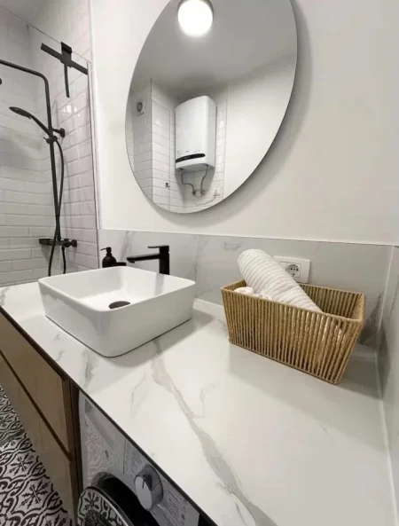 Shqiperi, jepet me qera apartament 1+1+Aneks+Ballkon Kati 2, 65 m² 800 € (Harry Fultz)