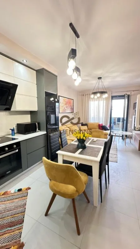 Tirane, jepet me qera apartament 1+1 Kati 7, 100 m² 850 € (stadiumi dinamo)