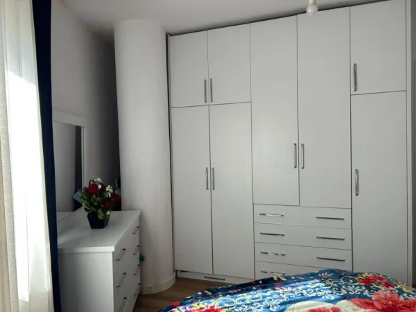 Tirane, shitet apartament 1+1 Kati 8, 60 m² 105.000 € (Bulevardi Migjeni Astir)