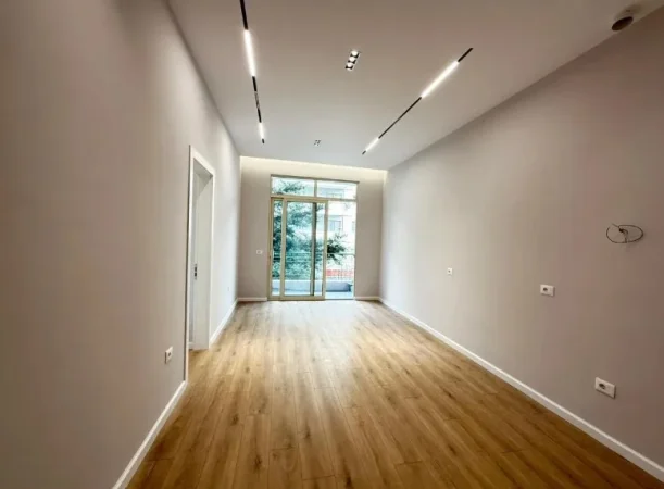 Vlore, shitet apartament 2+1 , 70 m² 125.000 € 