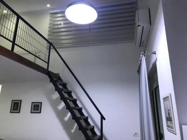 Tirane, jepet me qera apartament 1+1+Ballkon Kati 4, 60 m² 600 € (Rruga e Durrësit)