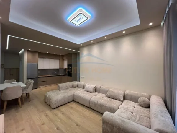 JEPET ME QERA APARTAMENT 2+1+2 RRUGA SIRI KODRA