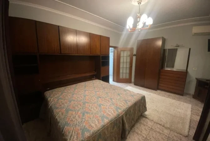 Tirane, jepet me qera apartament 2+1 Kati 2, 114 m² 800 € (Rruga Mihal Grameno)