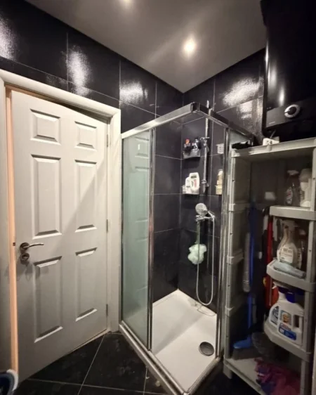 Tirane, shitet apartament 1+1+Ballkon Kati 2, 74 m² 150 milion leke (Kodra e Diellit, prane British School)