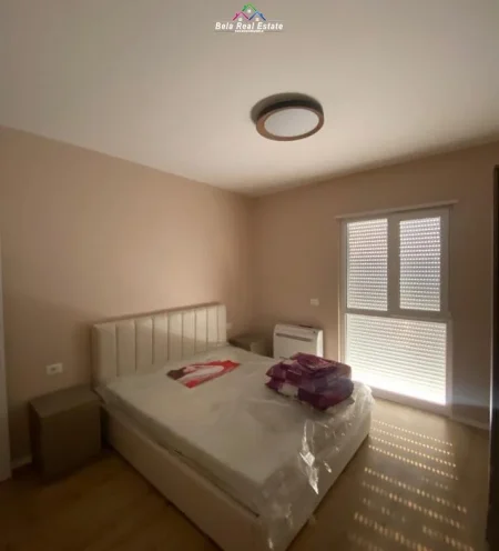 Tirane, jepet me qera apartament 2+1 Kati 8, 92 m² 550 € (Rruga Gryka e Kacanikut)