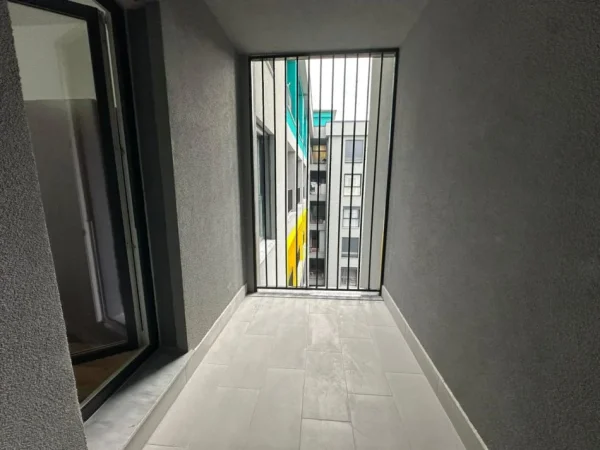 Tirane, jepet me qera apartament 2+1+Ballkon Kati 5, 74 m² 450 € (Rruga Jordan Misja , Paskuqan)