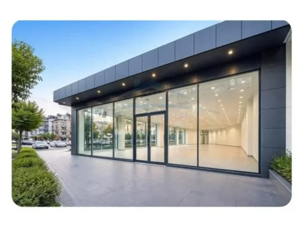 Tirane, jepet me qera ambjent biznesi Kati 0, 200 m² 3.000 € 