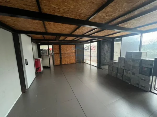 Tirane, shitet ambjent biznesi Kati 2, 1.370 m² 1.200.000 € 