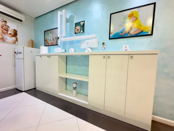 Tirane, jepet me qera ambjent biznesi Kati 1, 60 m² 800 € (Rr. Millosh Shutku)