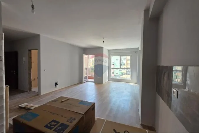 Tirane, shitet apartament , 106 m² 207.000 € (Rezidenca Aura)