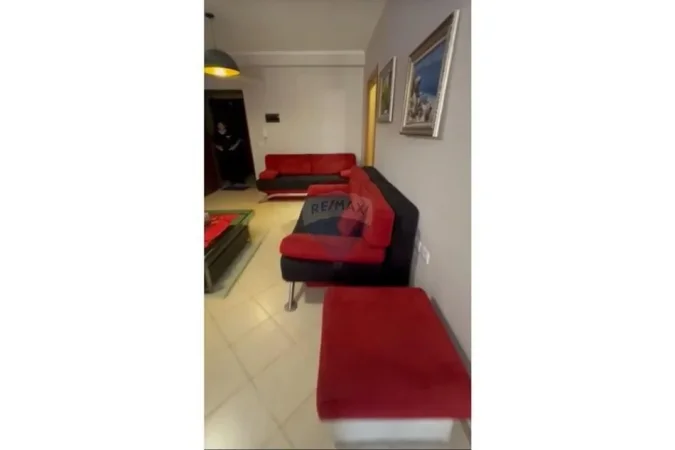 Tirane, jepet me qera apartament , 70 m² 600 € (Rruga Riza Cerova, Tiranë)