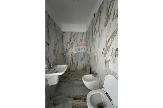 Tirane, jepet me qera apartament , 149 m² 1.506 € 