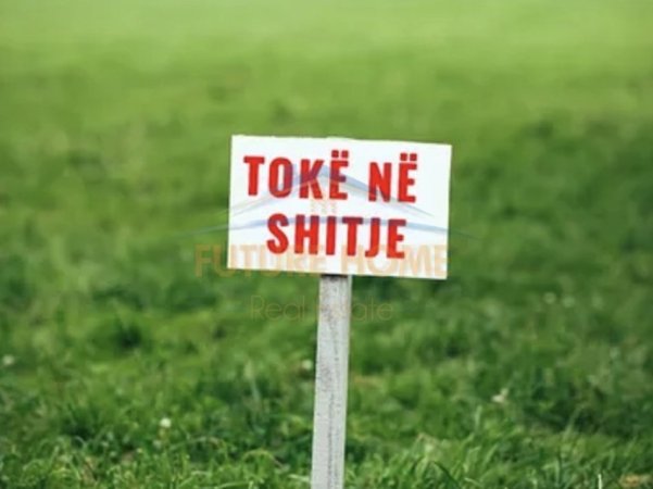 Tirane, shes toke , 6.450 m² 4.000.000 € (Kashar)