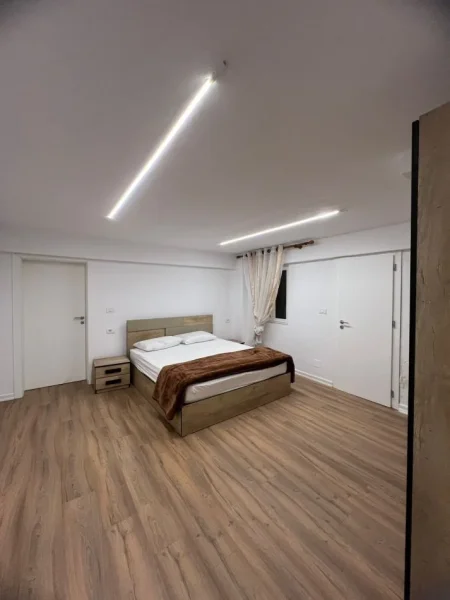 Shqiperi, jepet me qera apartament 2+1 Kati 1, 60 m² 350 €